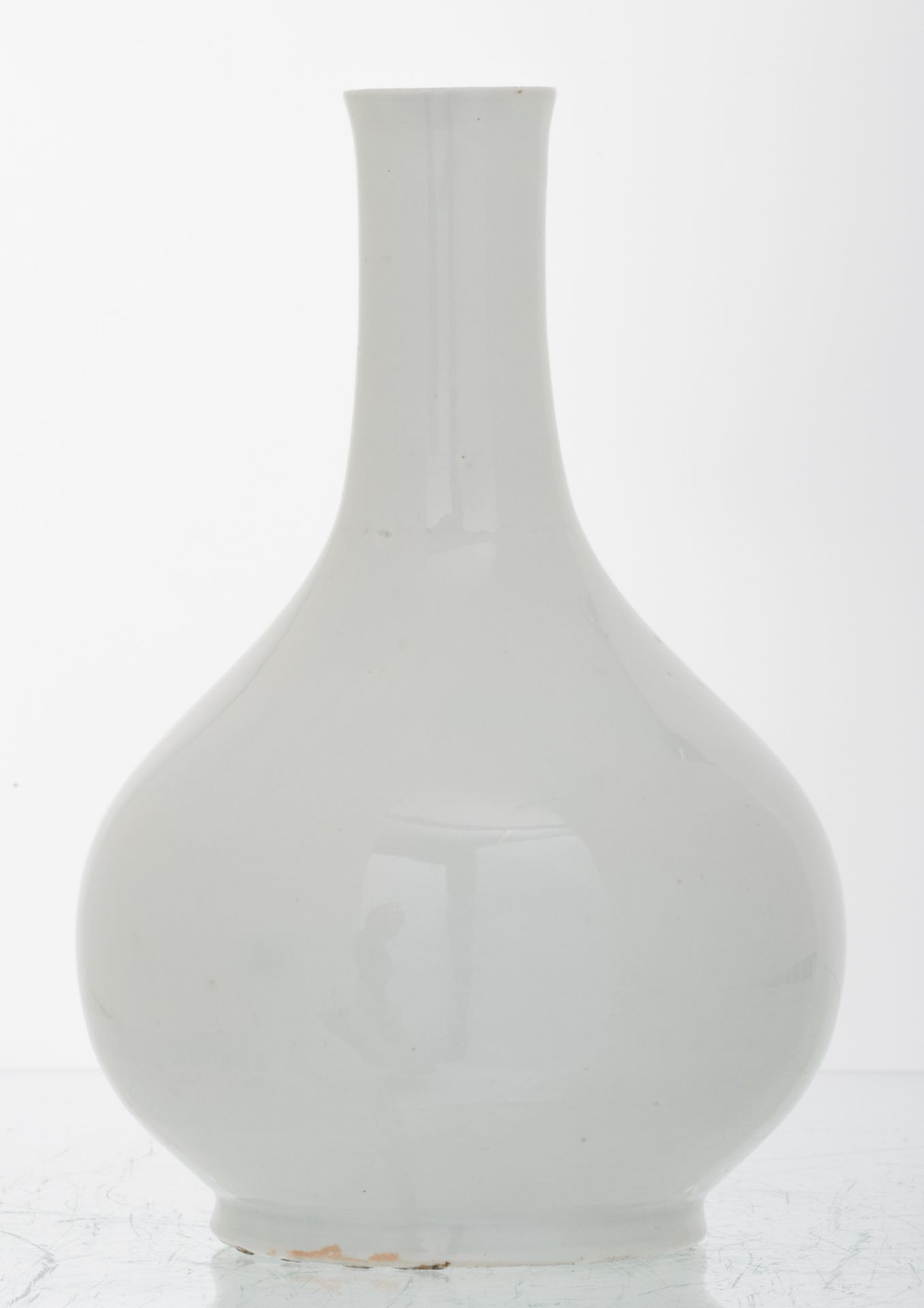 A whitish grey glazed bottle vase, China / Korea, with Kintsugi, H 28 cm - Image 2 of 6