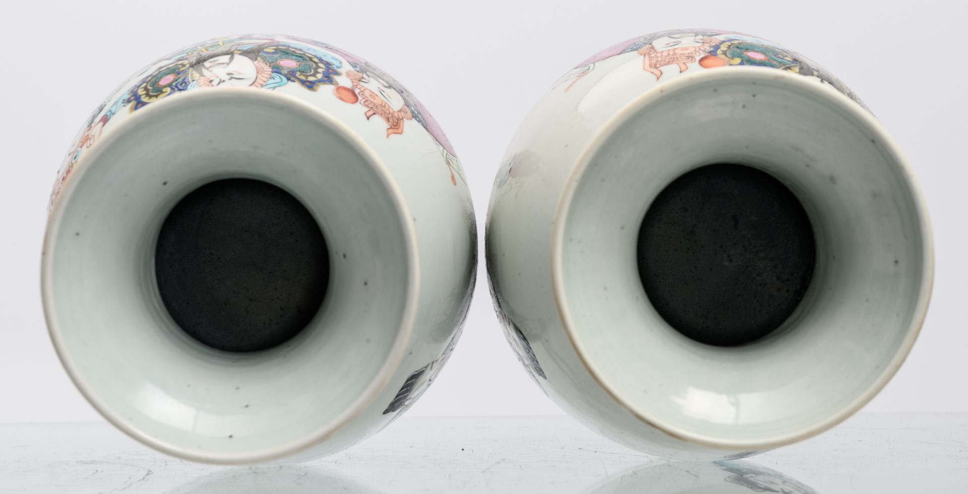 A pair of Chinese famille rose and polychrome decorated vases with figures and bats, 19thC, H 59,5 - Image 5 of 6