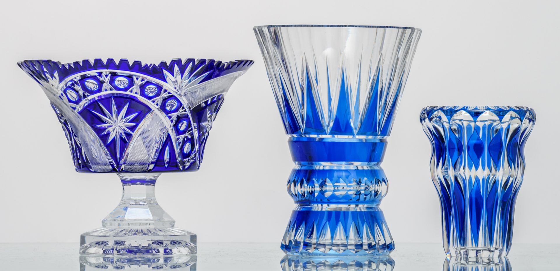 Ten blue overlay crystal cut decorative items and utensils, Val-Saint-Lambert, Bohemia,... H 7 - - Image 10 of 23