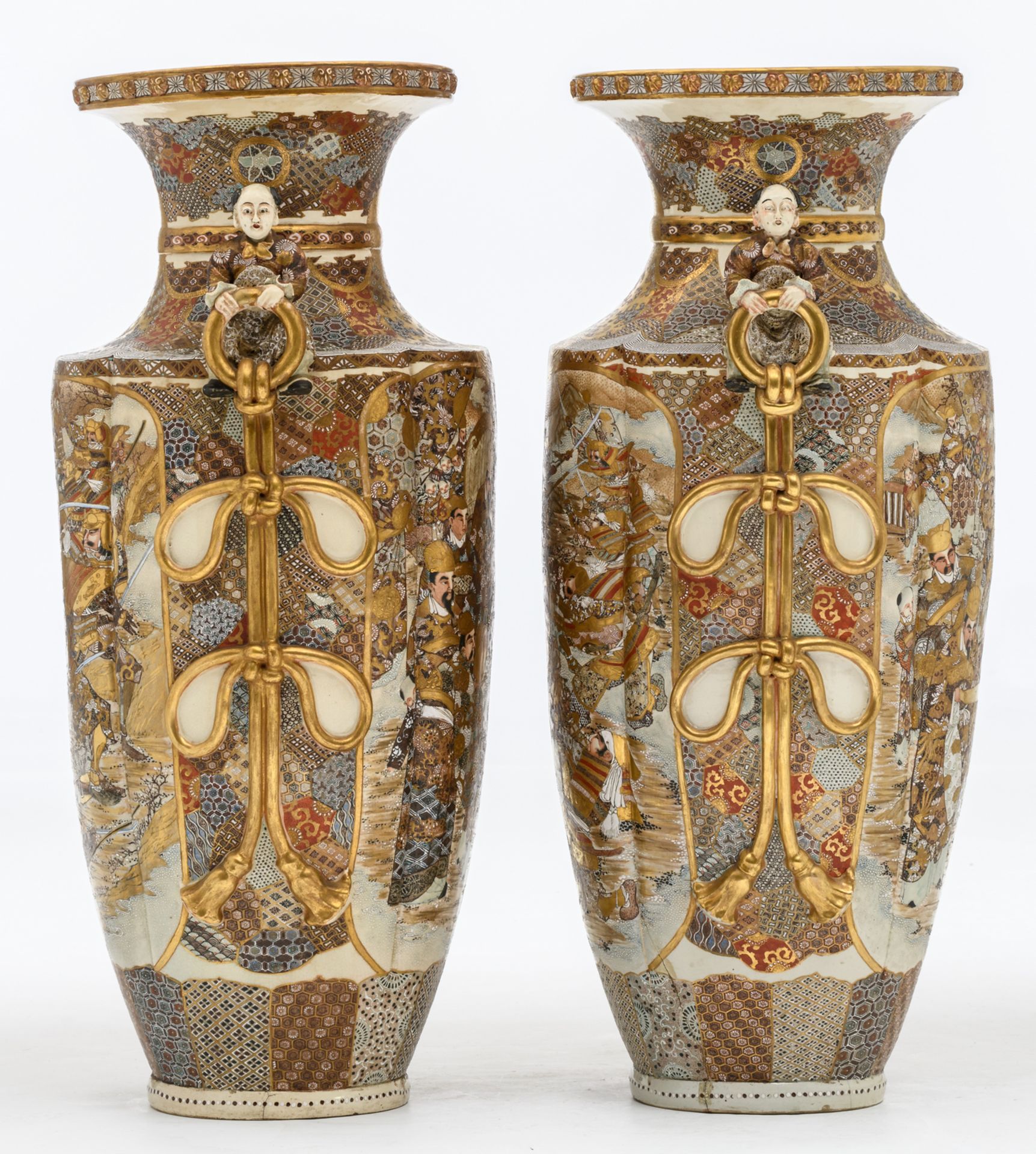 A fine pair of Japanese Satsuma and relief decorated vases on ditto soccles, late Edo period, H - Image 4 of 13