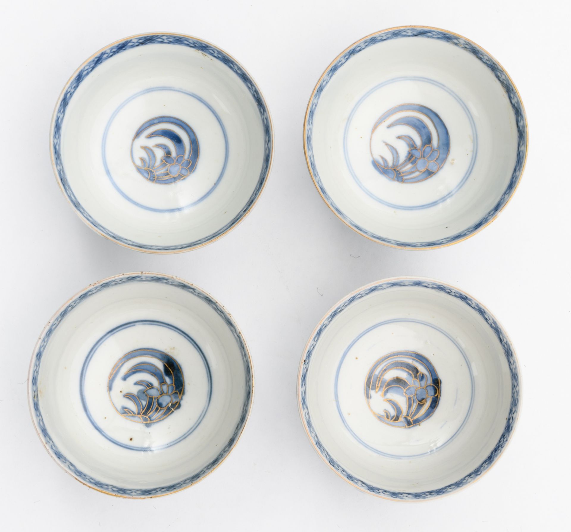 A Chinese blue and white and famille rose floral decorated dish, 18thC; added a ditto blue and white - Image 12 of 13