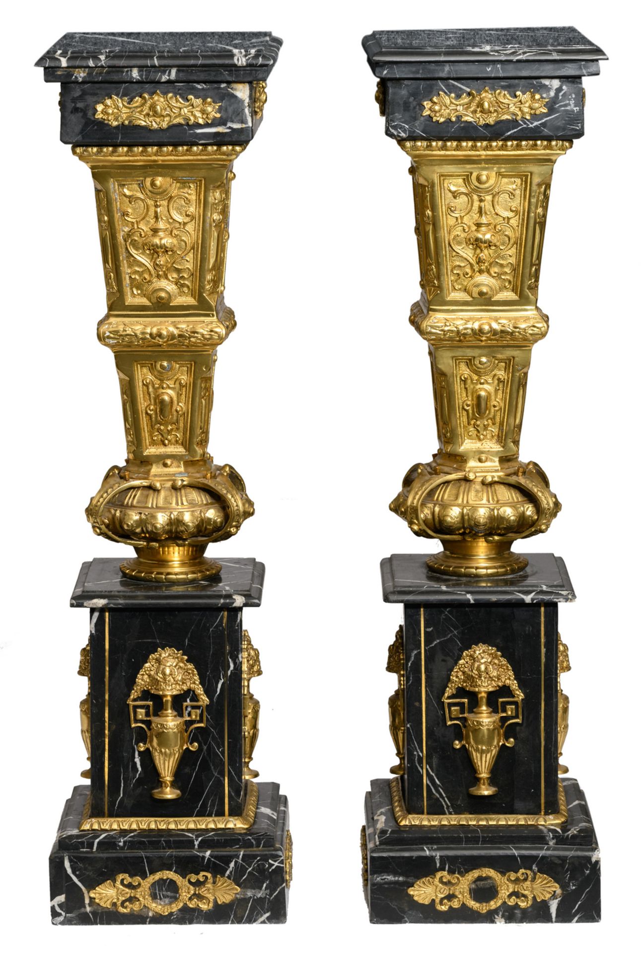 A pair of classicist inspired St. Anna marble gilt bronze mounted pedestals, H 113,5 cm