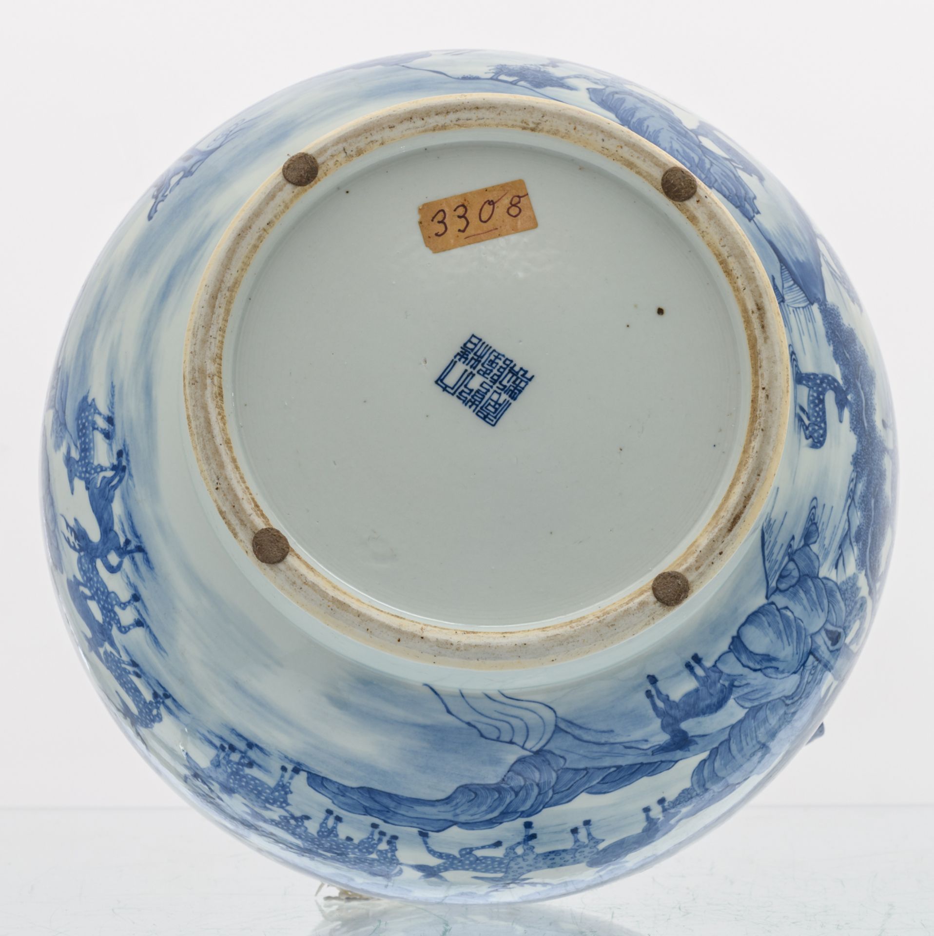 A Chinese blue and white hundred dear Hu vase with a Qianlong mark, H 45,5 cm - Image 6 of 7