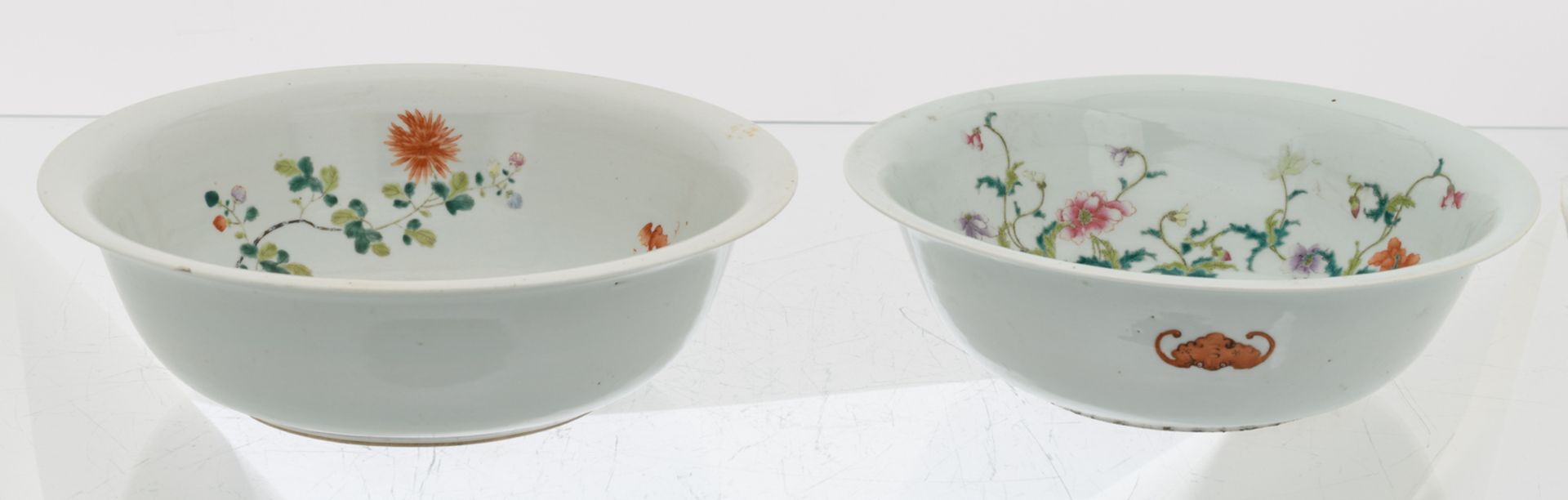 Two Chinese famille rose bowls decorated with bats and flower branches, 19thC, H 11,5 - ø 34 - 37 - Image 15 of 15