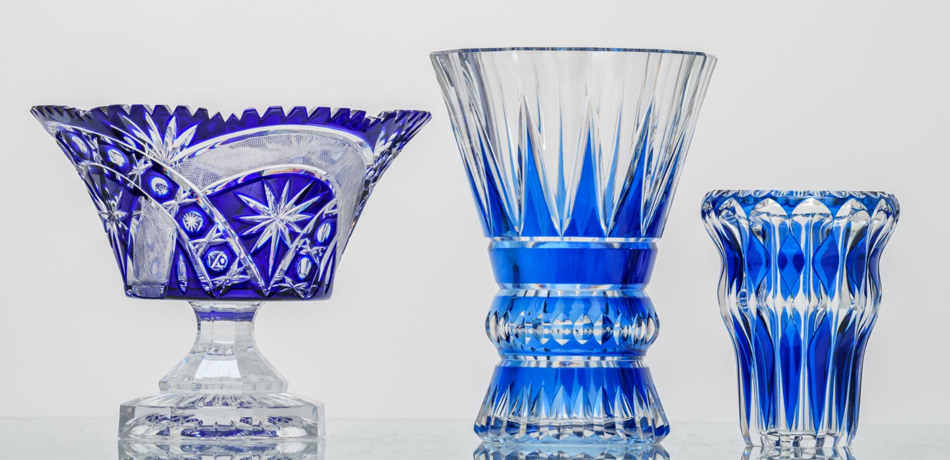 Ten blue overlay crystal cut decorative items and utensils, Val-Saint-Lambert, Bohemia,... H 7 - - Image 12 of 23