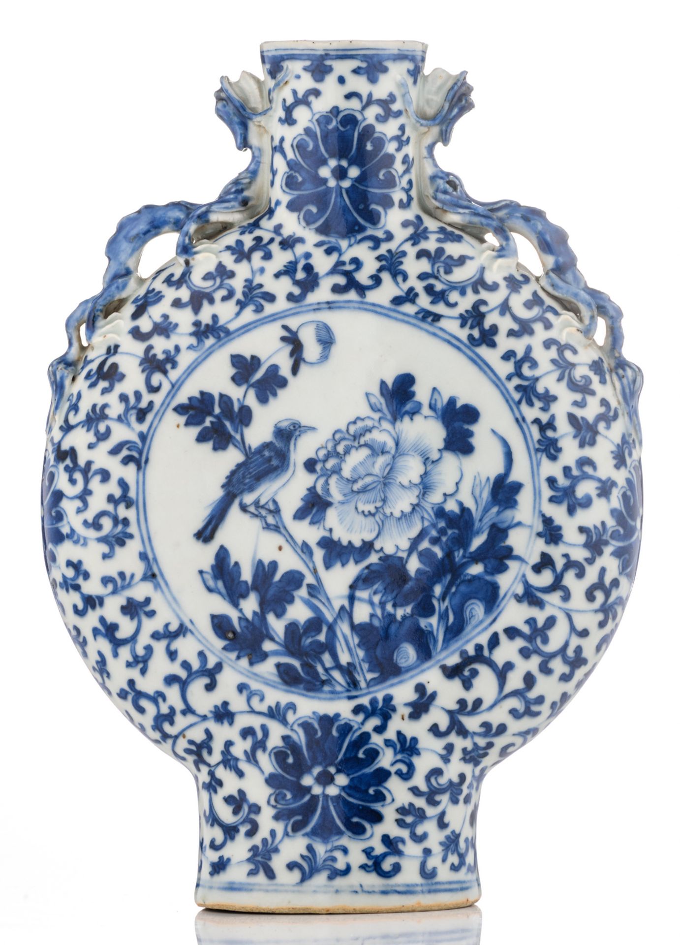 A Chinese blue and white floral and dragon relief decorated moon flask with lotus, the medallions - Bild 3 aus 6