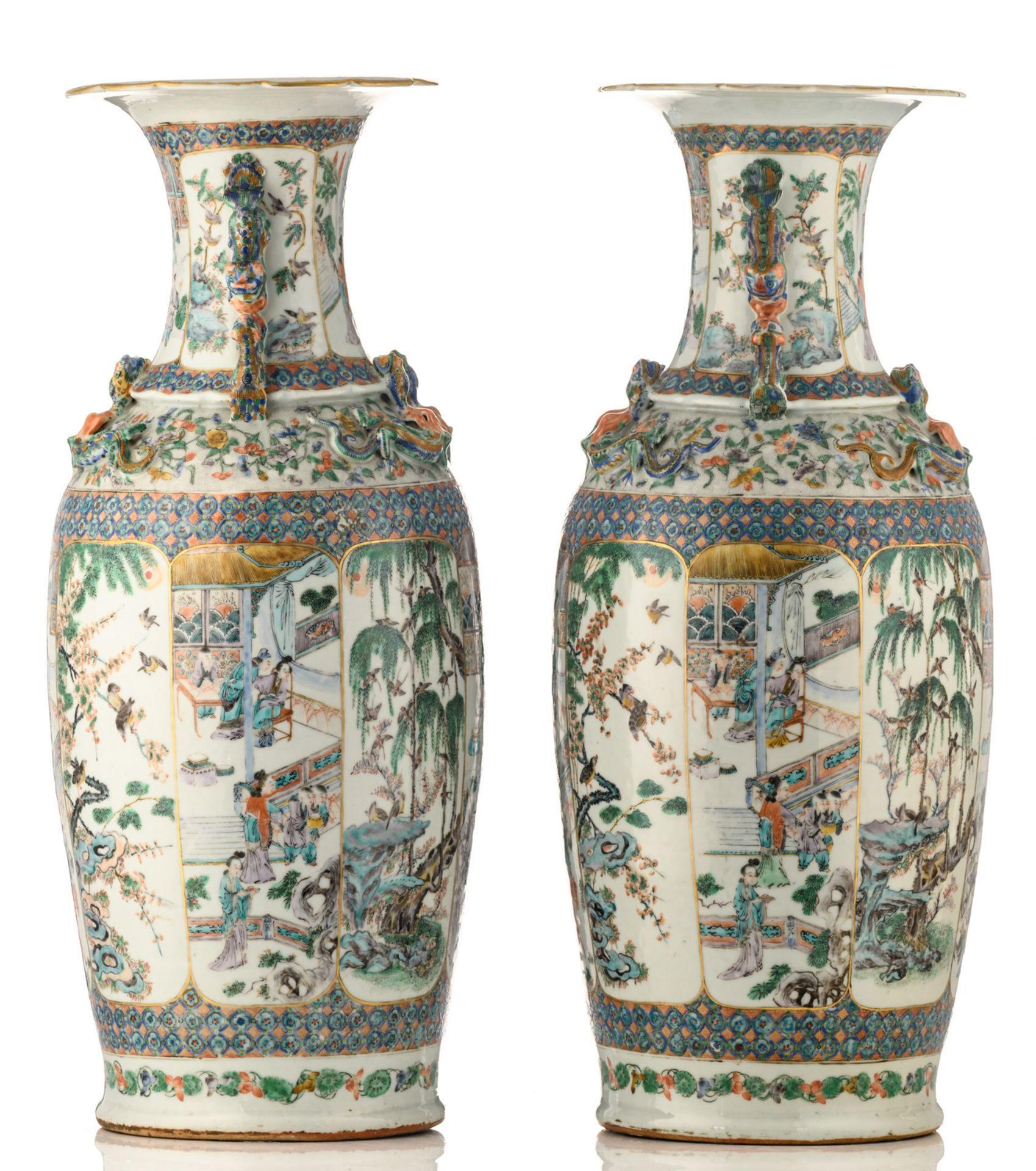 Two Chinese famille verte and polychrome relief decorated vases, the panels with animated scenes, - Bild 4 aus 8