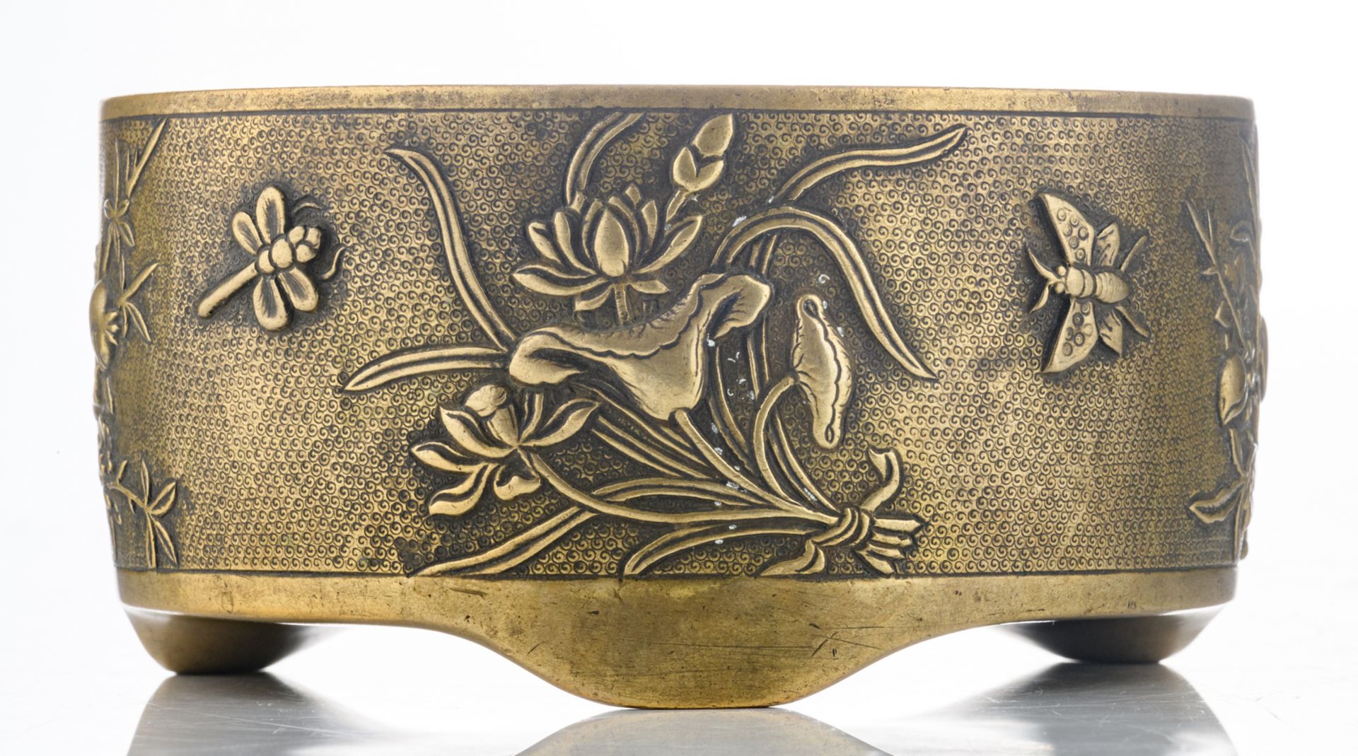 A Chinese bronze relief decorated tripod incense burner with flower branches, butterflies and - Bild 4 aus 7