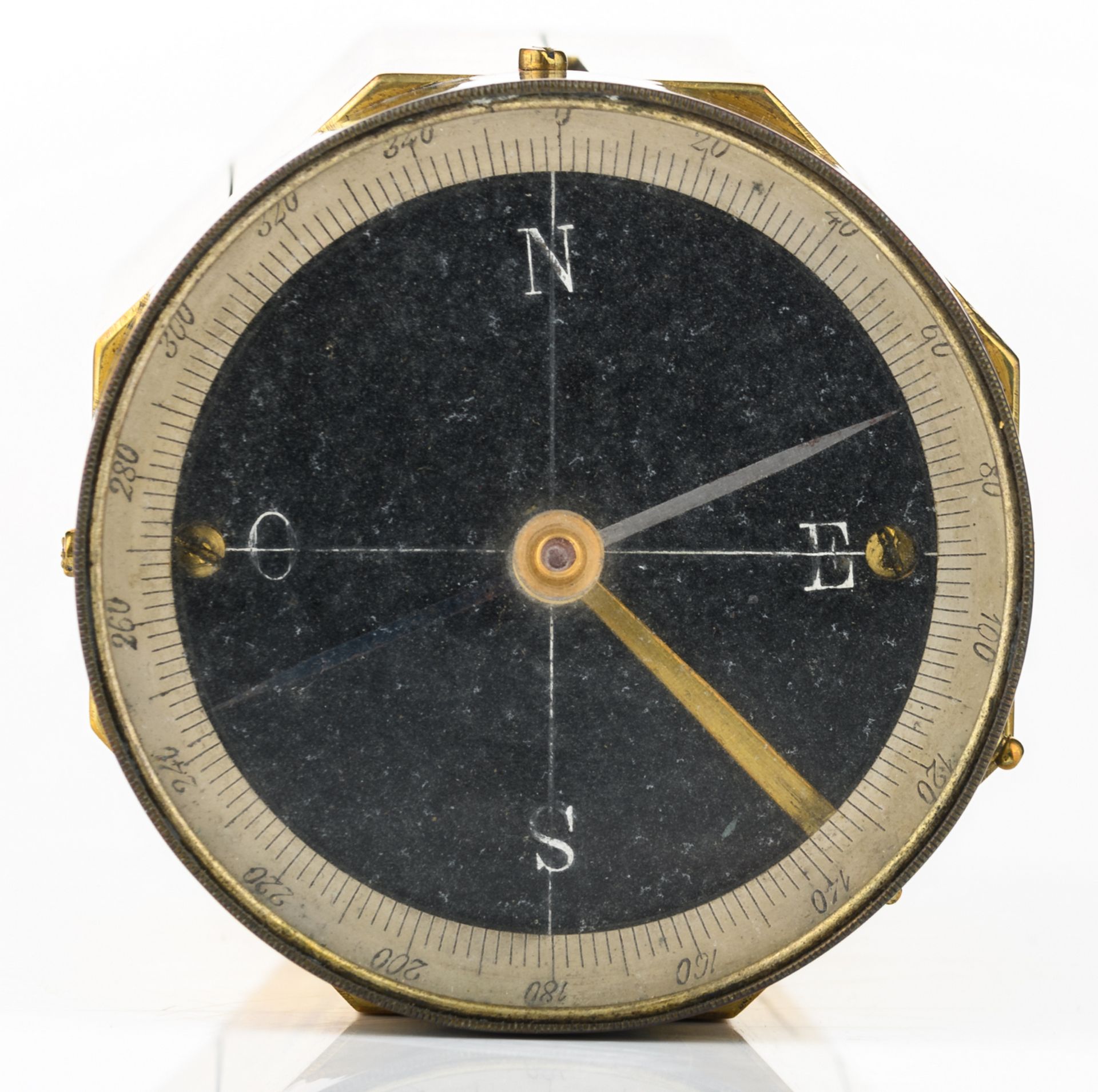 A late 19thC brass compact (surveyor's) compass, in its original oak box, indistinctly marked, H - Bild 3 aus 10