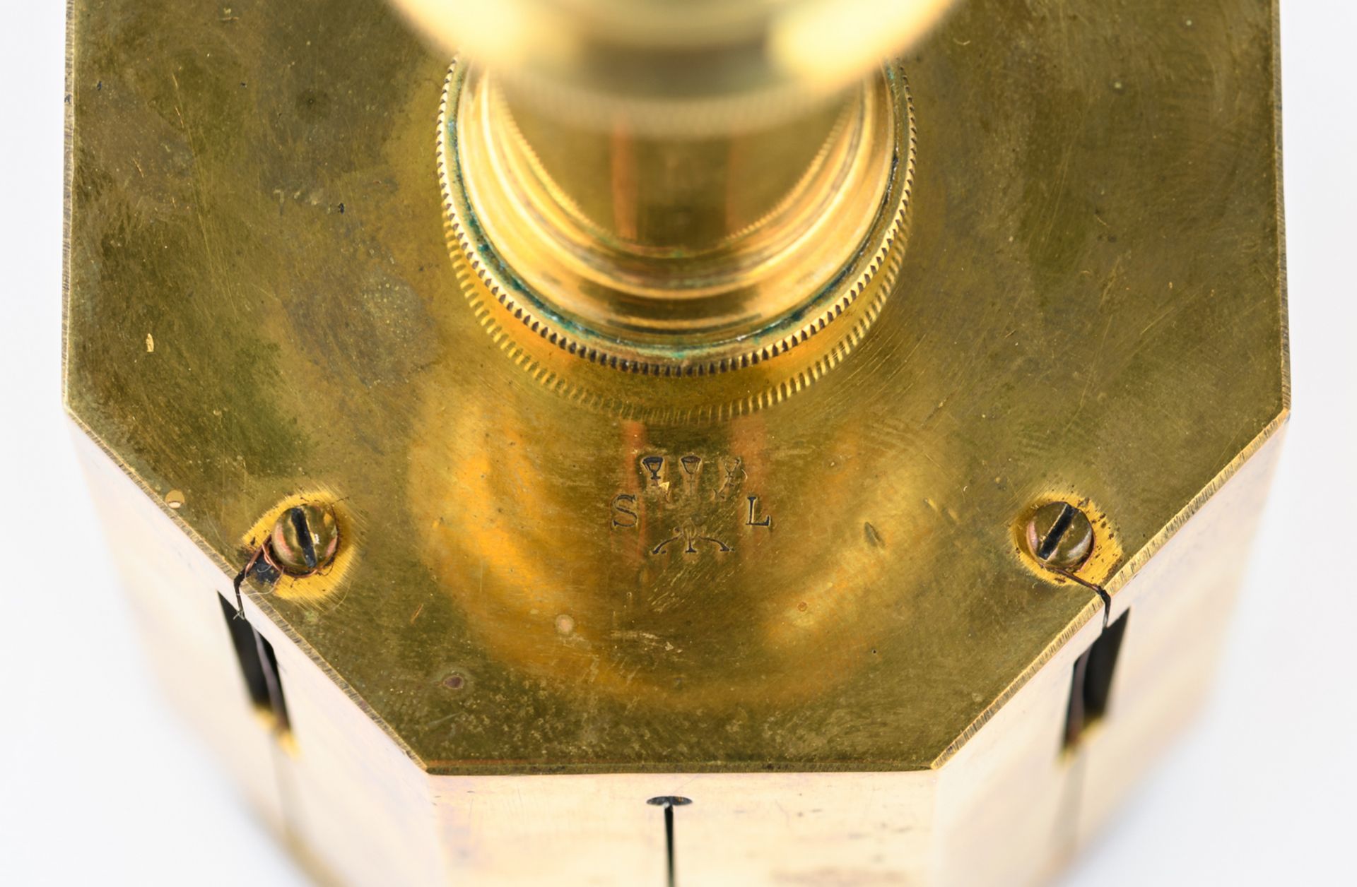 A late 19thC brass compact (surveyor's) compass, in its original oak box, indistinctly marked, H - Bild 2 aus 10