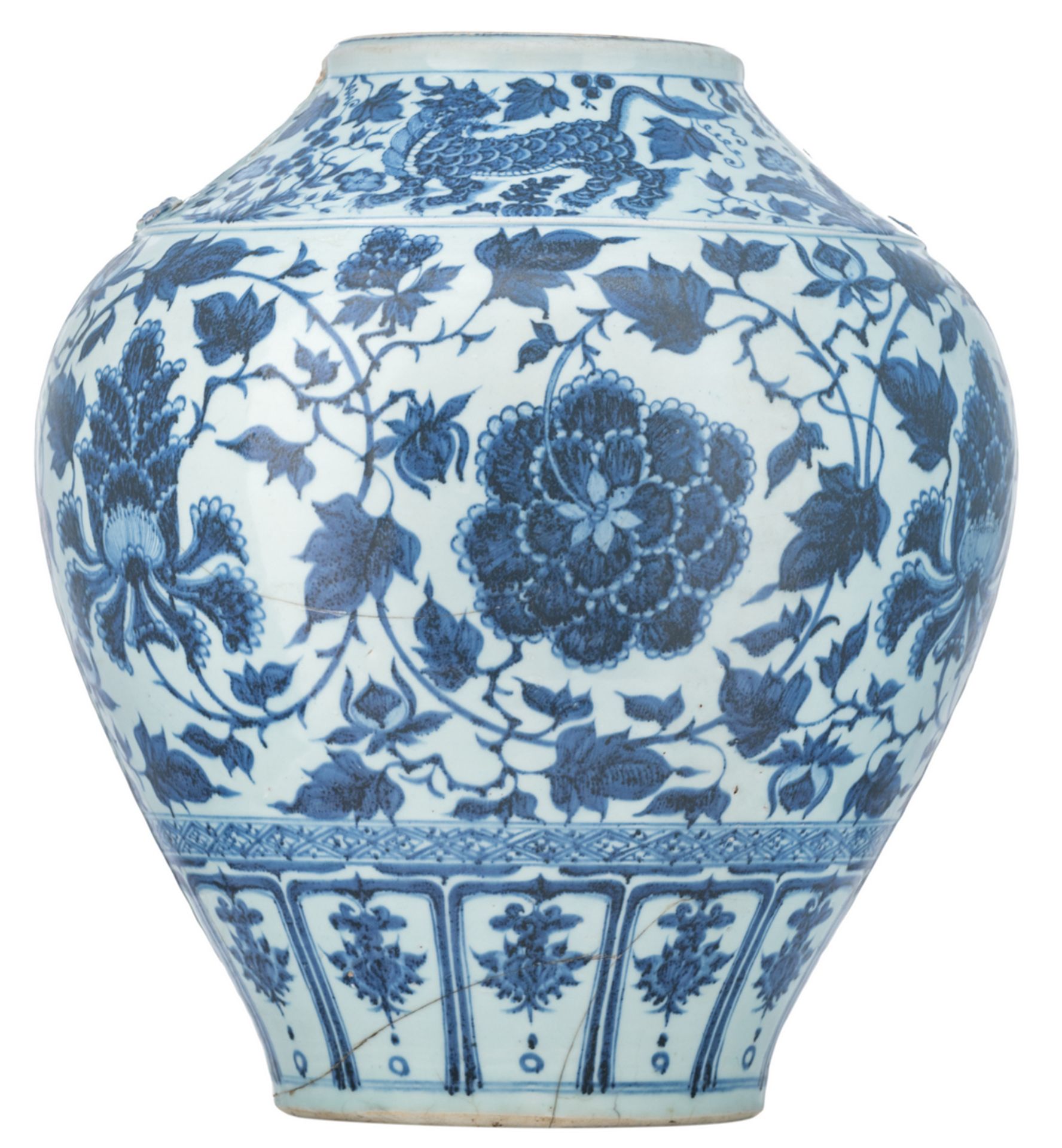 A Chinese blue and white vase, decorated with scrolling lotus and Fu lions, H 45,5 cm