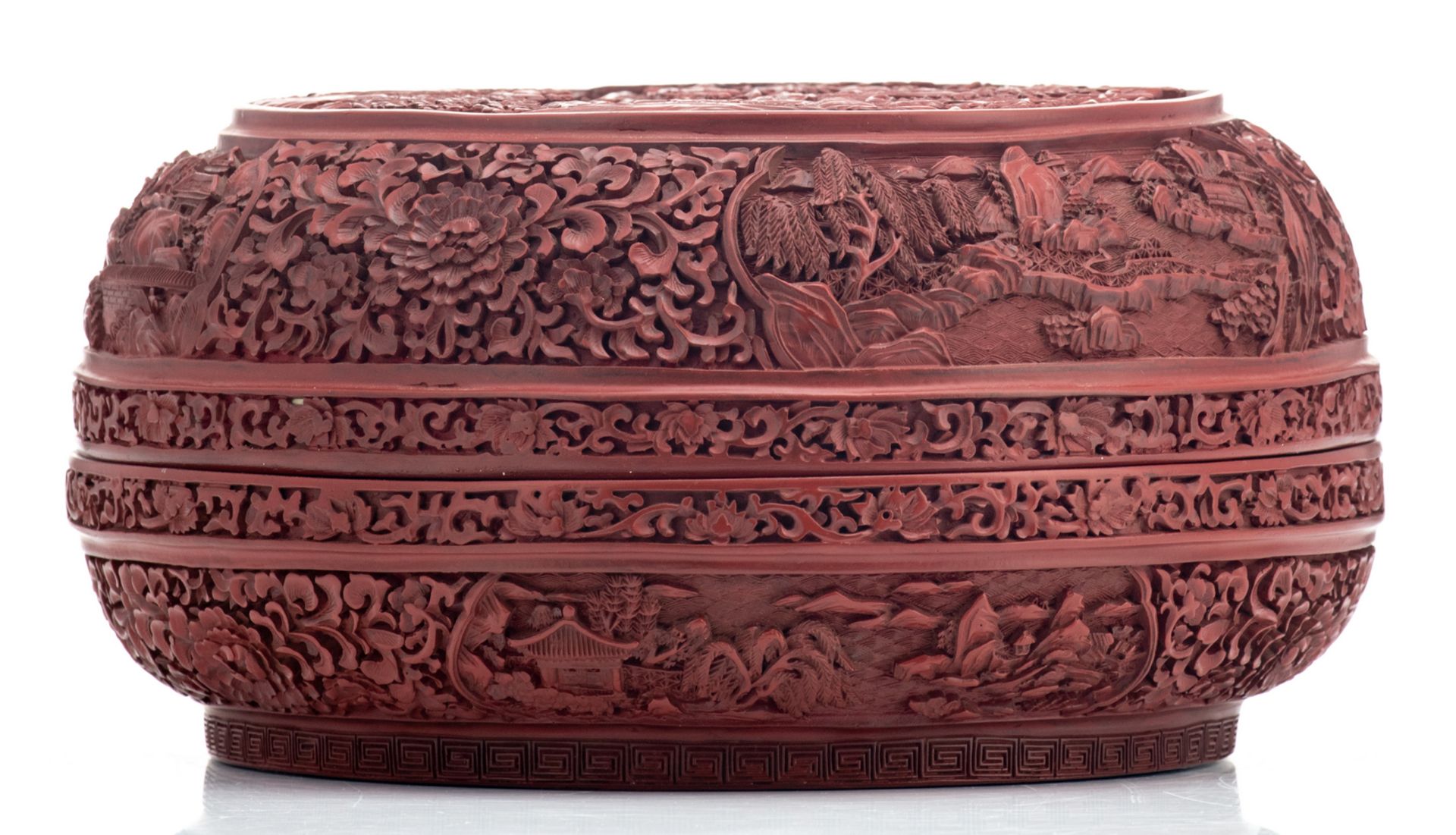 A fine Chinese red cinnabar lacquered bowl and cover, floral decorated, the roundels with - Image 3 of 9