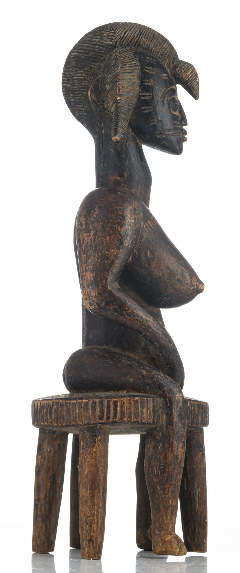 An African wooden sculpture depicting a seated female figure, Bambara - Mali, H 66 cm - Bild 5 aus 9