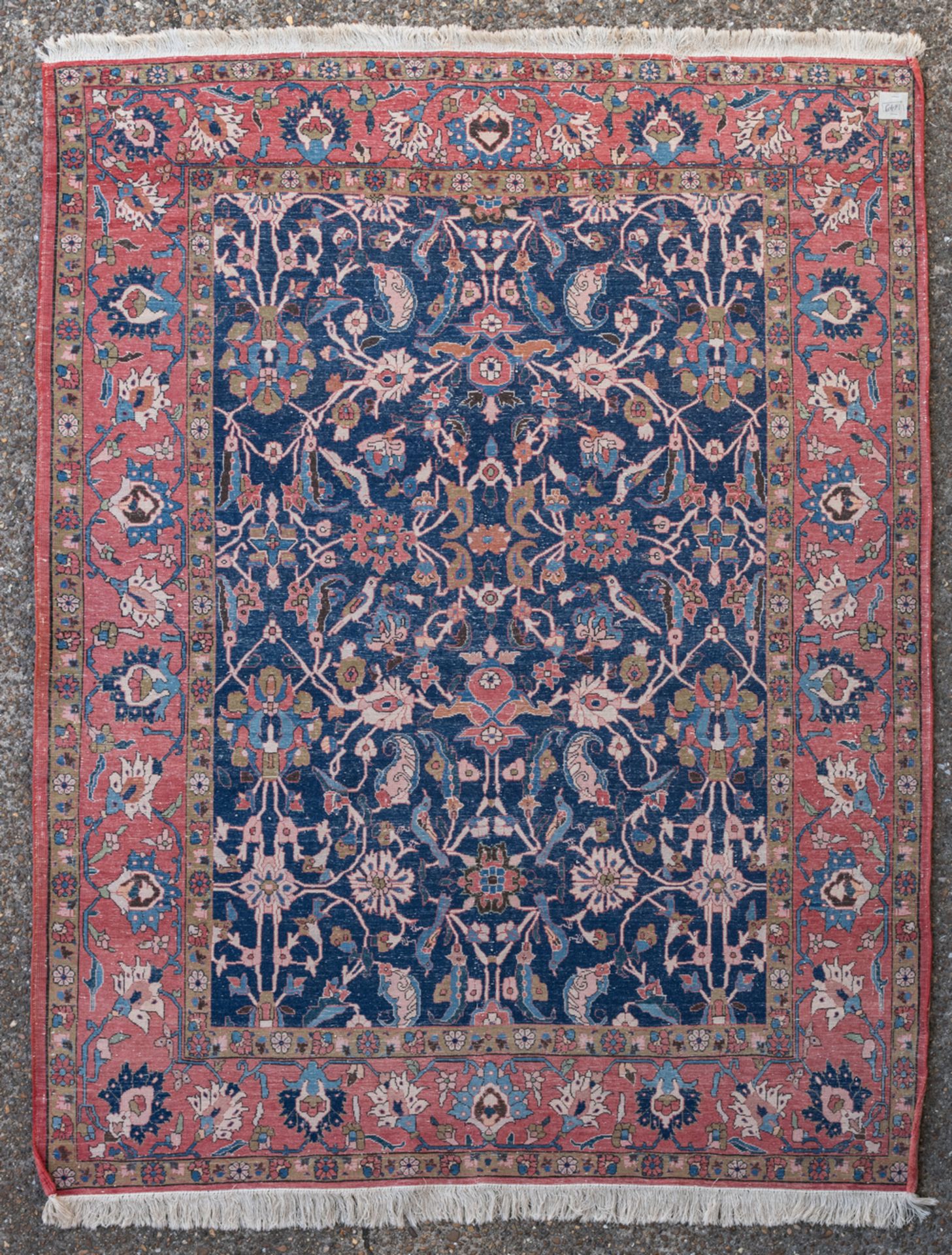 An Oriental rug with stylized floral motifs and birds, wool on cotton, 150 x 200 cm - Image 2 of 3