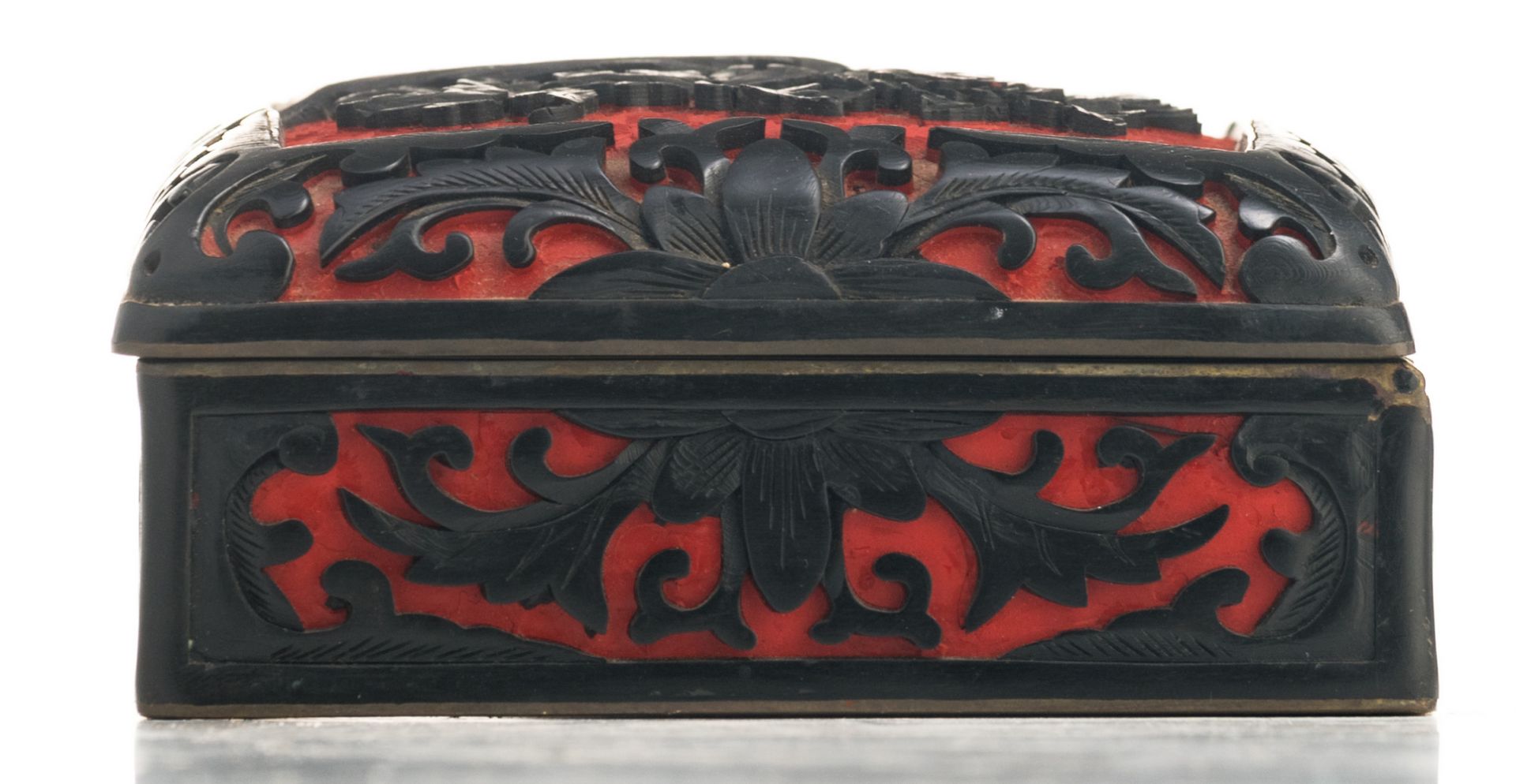 A late 19th / early 20thC Chinese red an black lacquered box and cover, H 5 - W 5 - D 10 cm - Image 3 of 8