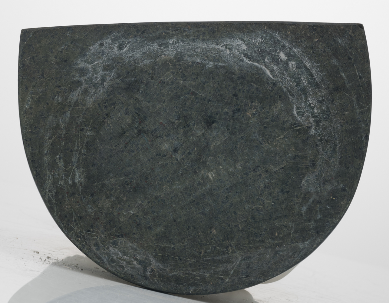 Cijprien A., the teaching, marble on a vert de mer marble base, H 35,5 cm - Image 5 of 6