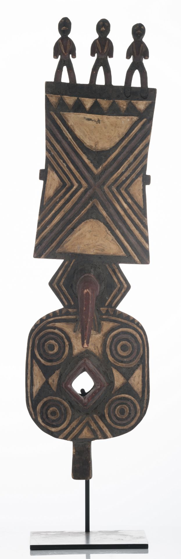 A traditional polychrome decorated African wooden nwantantay plank mask, Bwa - Burkina Faso, H 118 - Bild 2 aus 5