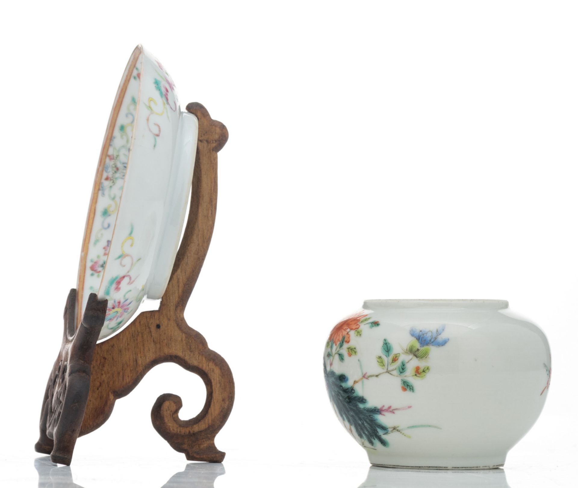 Two Chinese famille rose floral decorated dishes, one dish on a matching wooden stand, and a ditto - Image 3 of 7