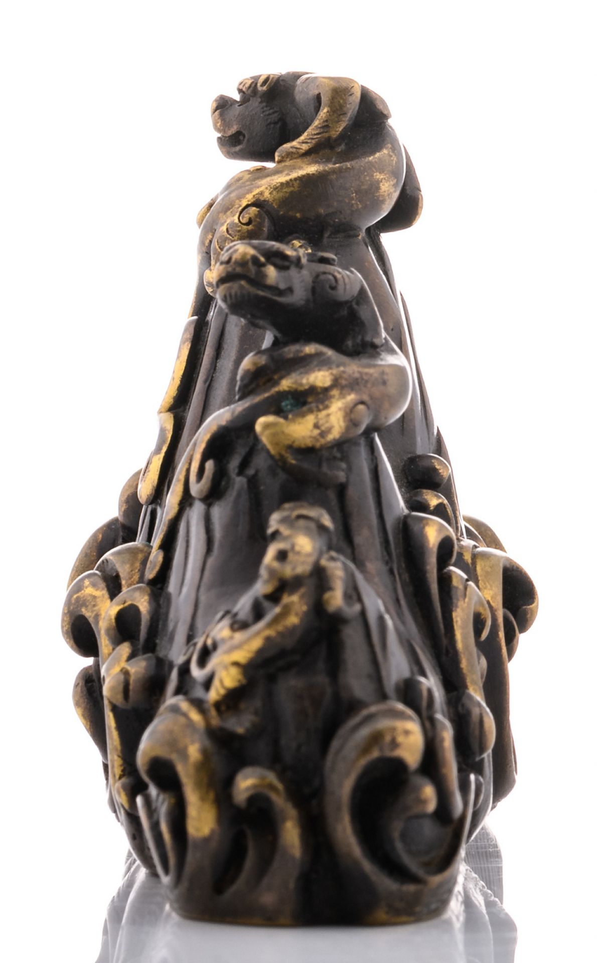 A Chinese patinated bronze scholar's brush rest depicting chilong climbing rocks situated in - Image 2 of 6