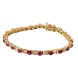 An 18ct gold bracelet set with ruby and pavé cut diamonds, L 18,5 cm - Weight: about 18,8g (all-in)