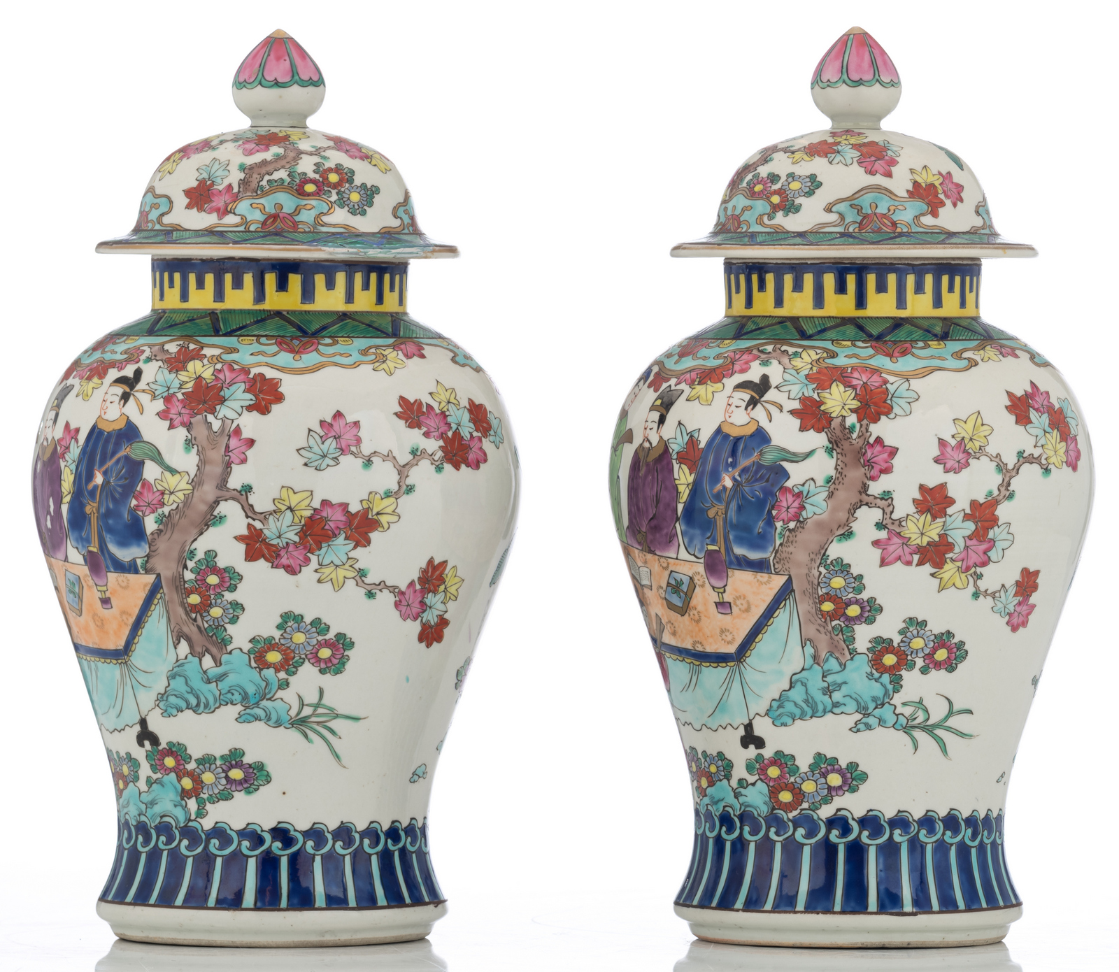 A pair of polychrome vases and covers, decorated with chinoiseries, marked, H 37,5 cm - Image 2 of 6