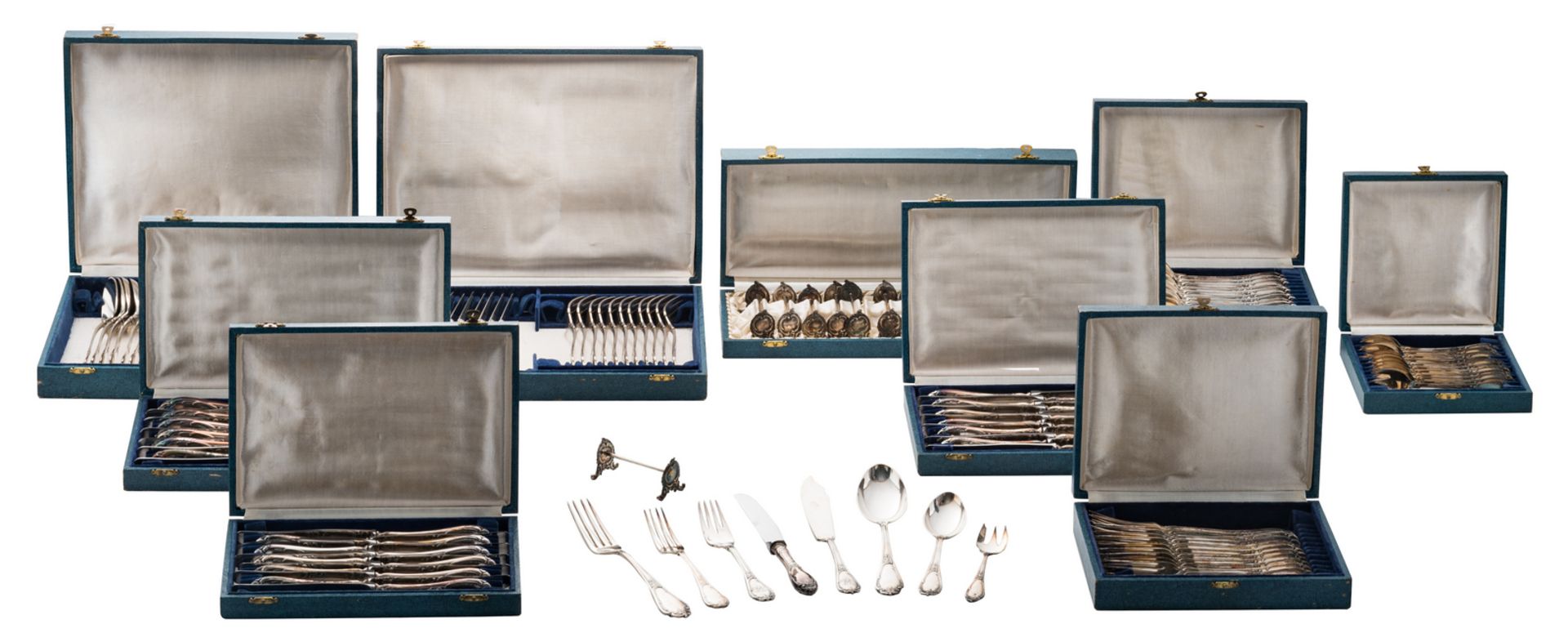 A twelve silver cutlery set in its original boxes, all silver 800/000, total weight ca 5115 g.