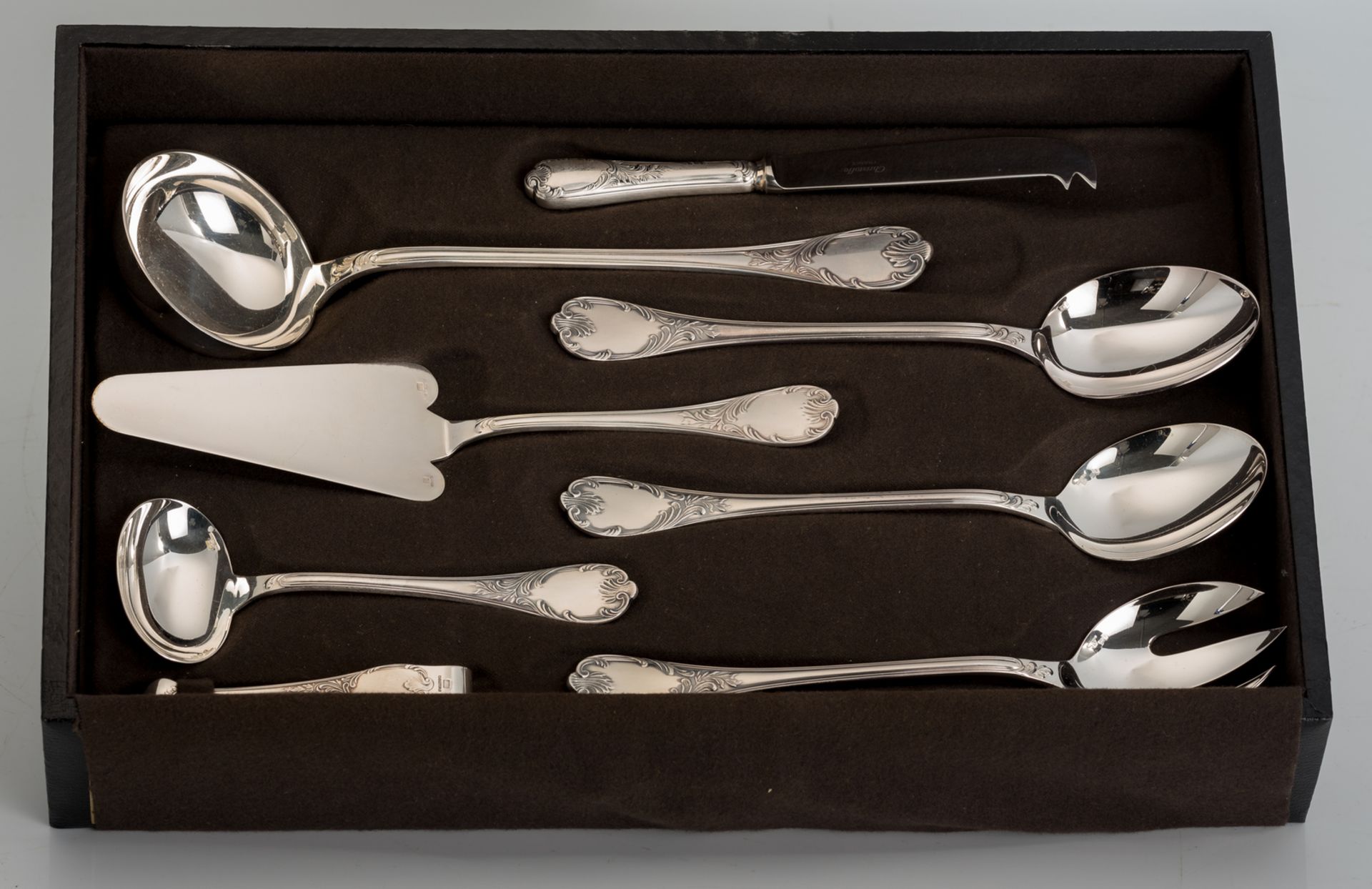 A twelve persons silver plated cutlery set by Christofle - France, rococo model, in its original - Bild 2 aus 6