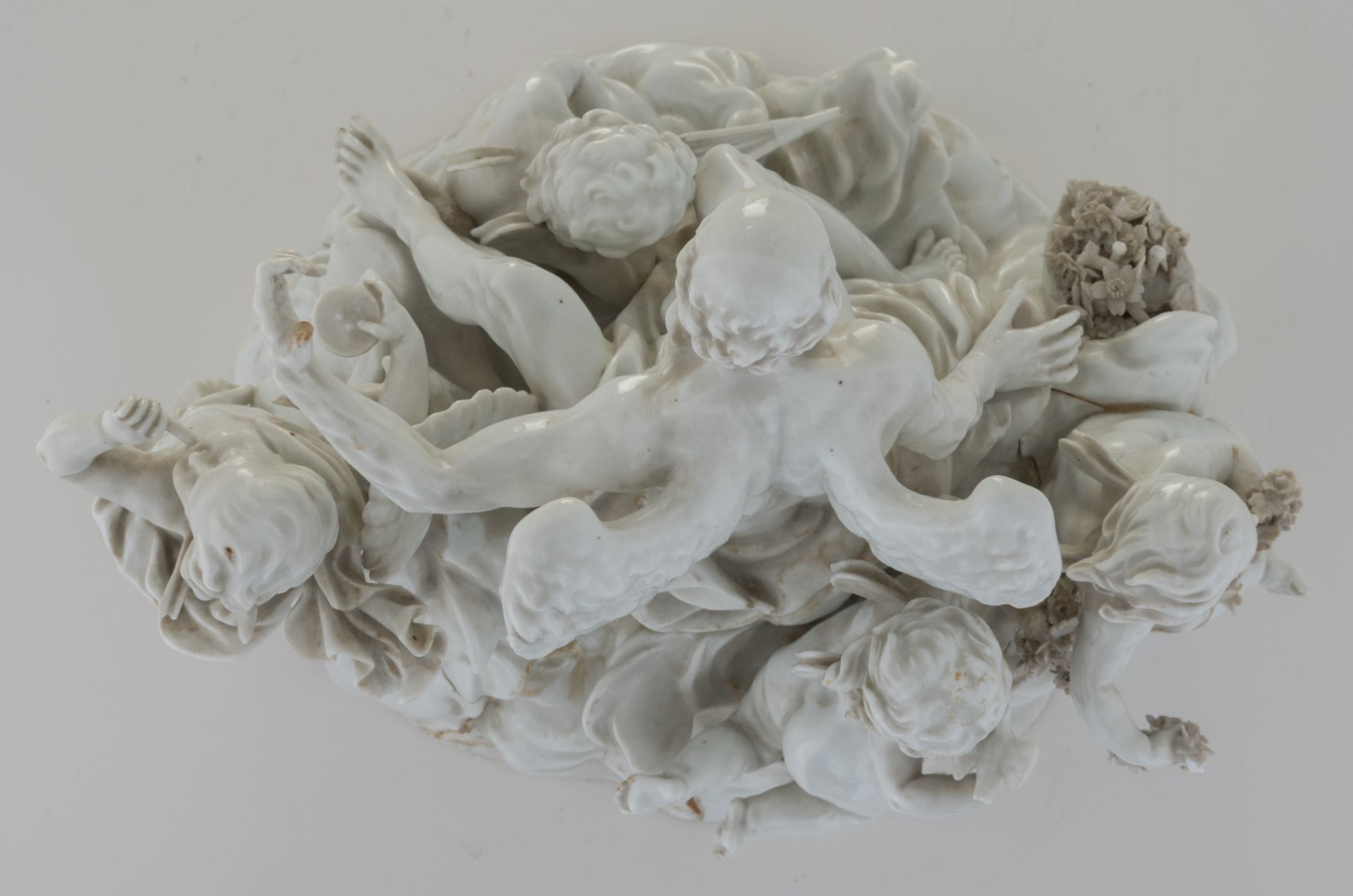 An 18thC Meissen porcelain group depicting Chronos (the time) surrounded by putto, Marcolini period, - Bild 7 aus 8