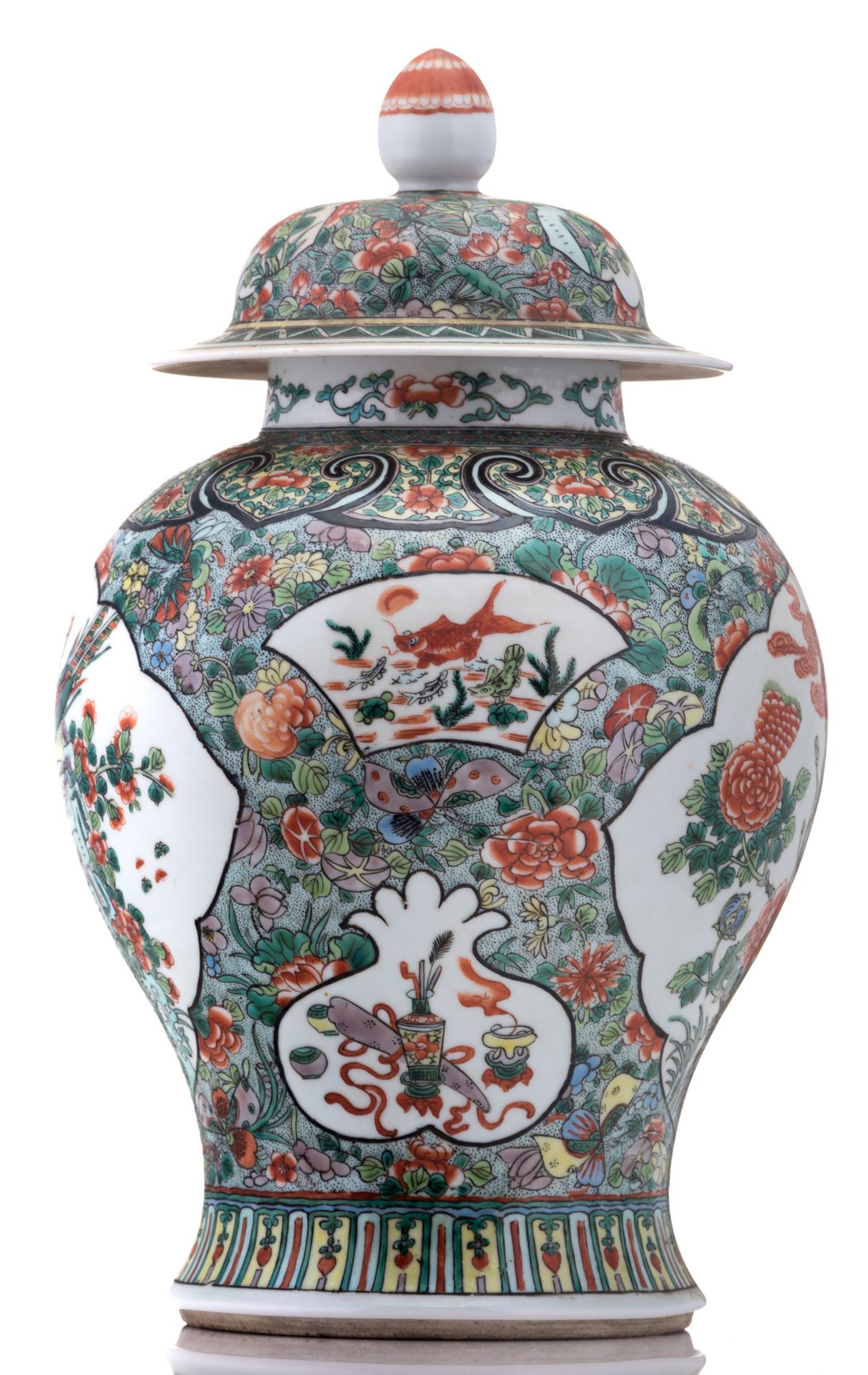 A Chinese famille verte floral decorated vase and cover, the roundels with birds, fish and - Bild 2 aus 6