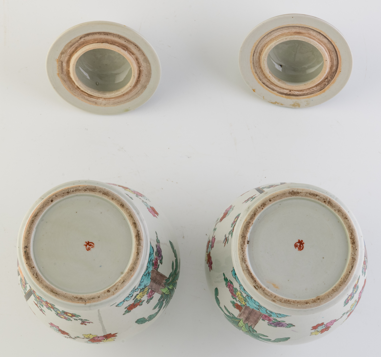 A pair of polychrome vases and covers, decorated with chinoiseries, marked, H 37,5 cm - Image 6 of 6