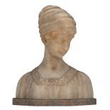 Non signed, the bust of a girl, Carrara marble, about 1910, H 32 cm