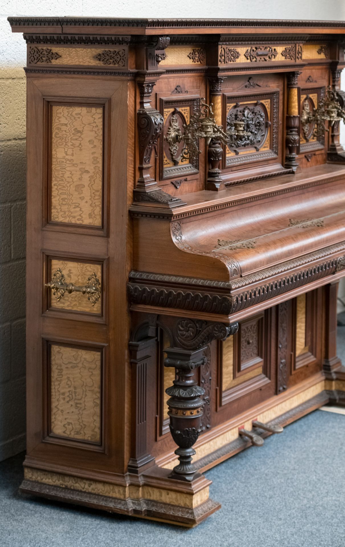 A fine richely carved american walnut and sicamore upright concert piano, Knauss, Coblenz - Image 3 of 7