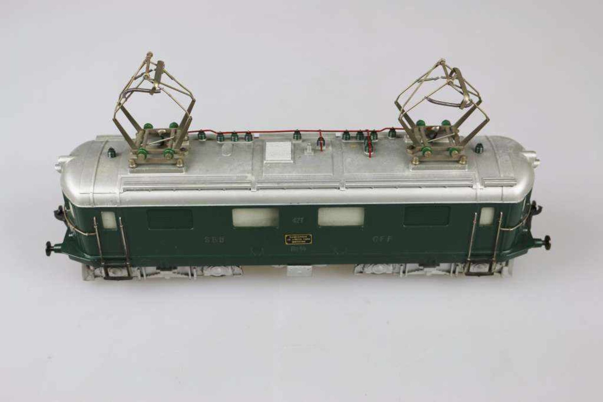 Hag E-Lok "427" Re 4/4, Spur 0, elektrisch mit 2 beweglichen Pantographen, grün, Zustand 2. - Bild 2 aus 3