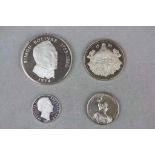 Konvolut Münzen, bestehend aus: Silbermünze Panama 20 Balboas 1974, Simon Bolivar, Silbermünze Tag