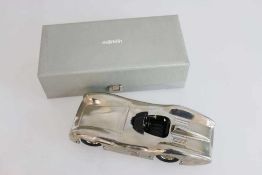 Märklin, Mercedes Rennwagen W196 "Silberpfeil", hochglanz vernickeltes Metallmodell mit