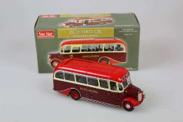 Sun Star, Metall Model Bus 5001 - Bedford OB Duple Vista Coach im Maßstab 1/24, verschiedene