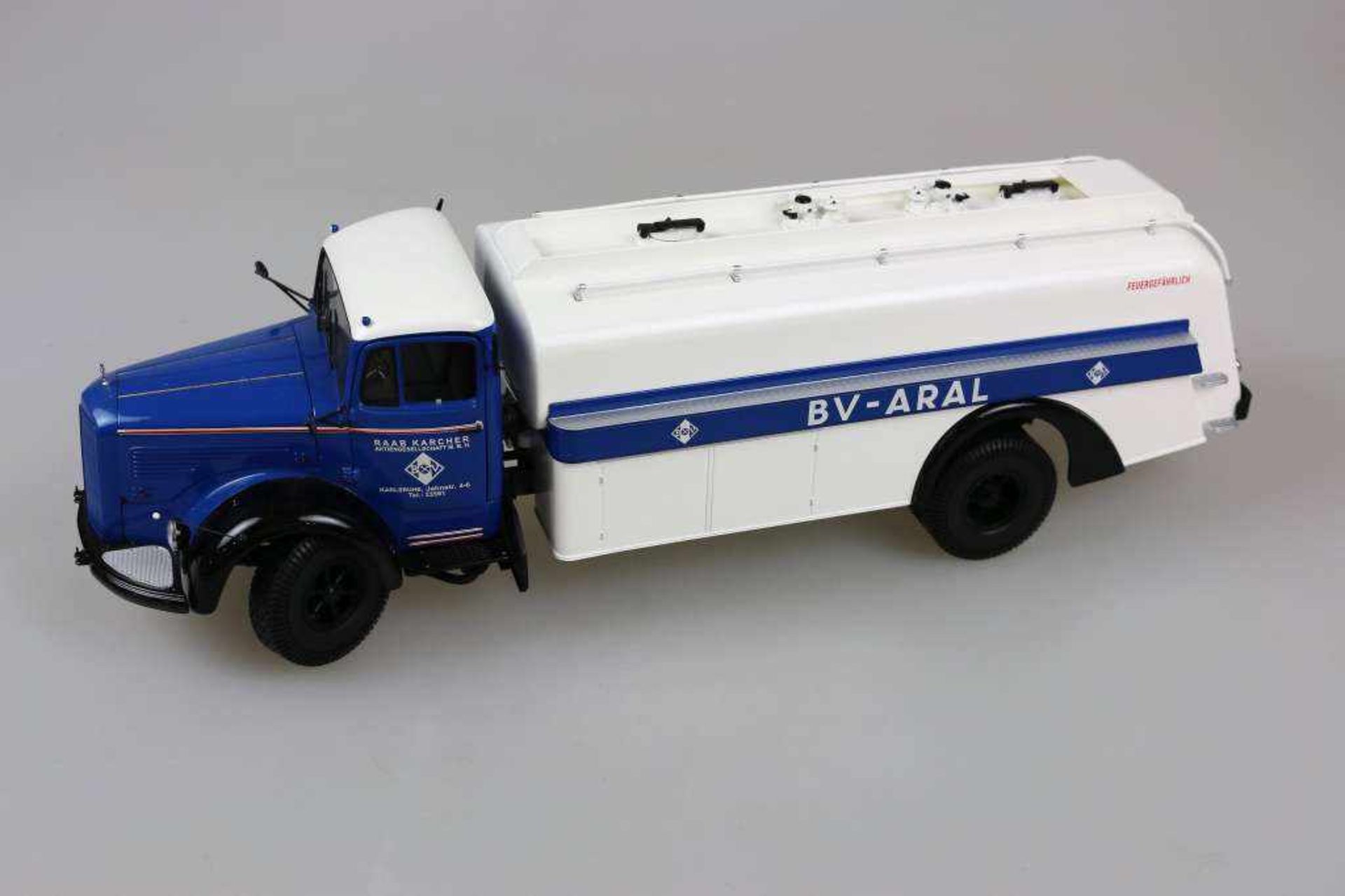 Minichamps Mercedes Benz L6600 Tankwagen "Aral" 1950 (blau/weiß), Metallmodell im Maßstab 1/18, - Bild 3 aus 3