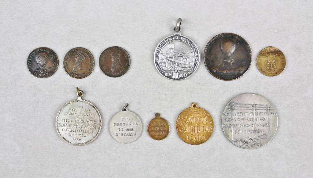 Konvolut verschiedener Münzen u. Medaillen überwiegend zur Geschichte der Luftfahrt, 11 Stück: - Image 2 of 2