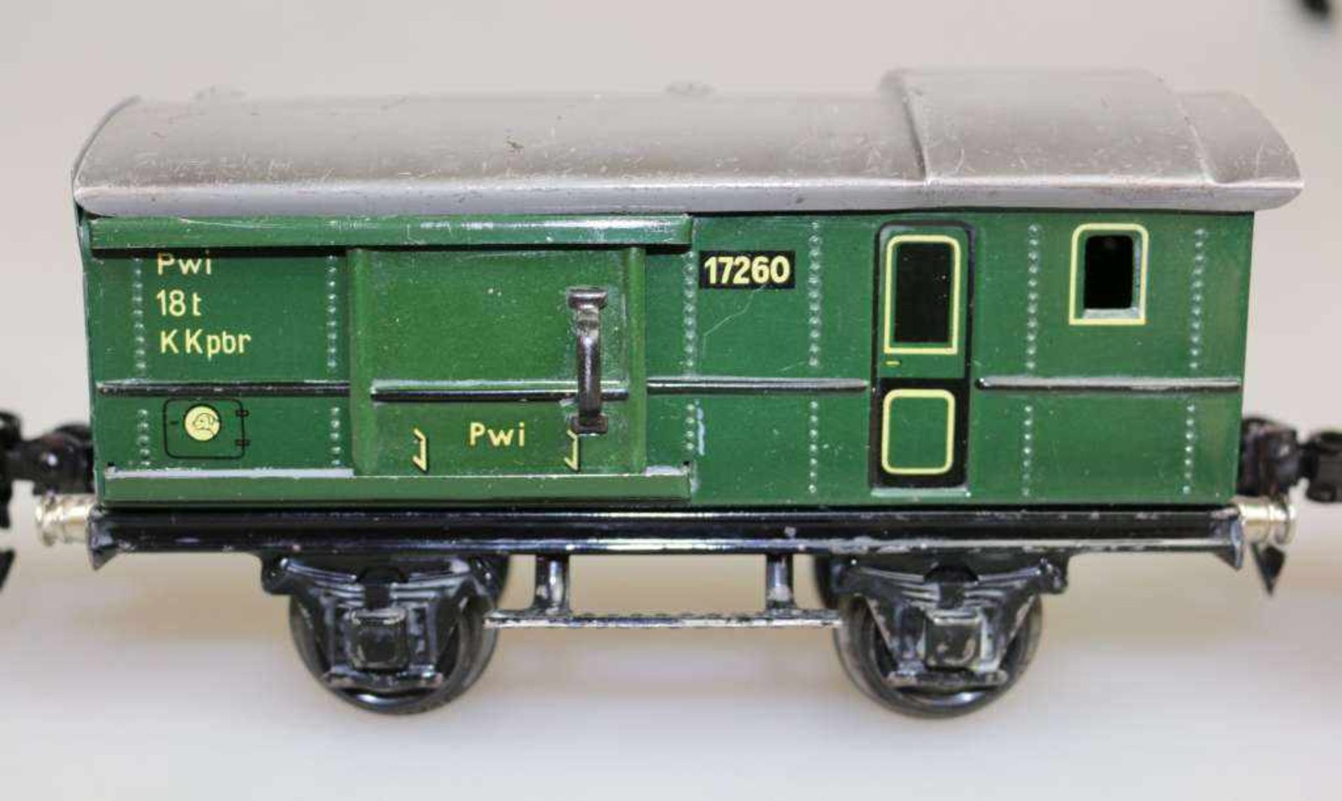 Märklin Spur 0, Schlepptenderlok R 66/12910 mit Tender R 919/0, 20 Volt, 2-achsig, schwarz, 2 Lampen - Bild 5 aus 5