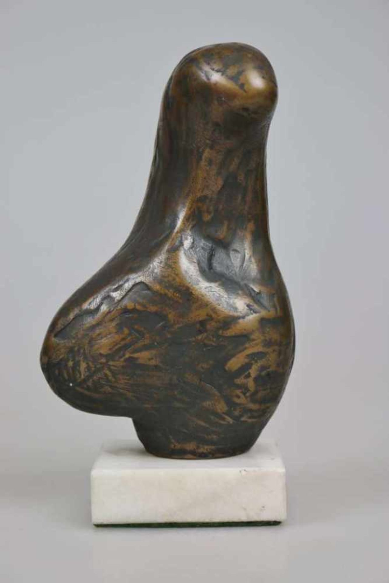 László SZABÓ (1917-1984), vollplastische Skulptur, Bronze patiniert, Hohlguß, amorphe Form, auf