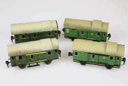 Märklin, 2 x Gepäckwagen 17280, Gepäckwagen 18080 und Gepäckwagen 17320, Spur 0, Blech, grün,
