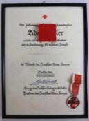 Medaille des Deutschen Roten Kreuzes 1937 am rot/weissen Band in roter Verleihungschachtel. Dazu