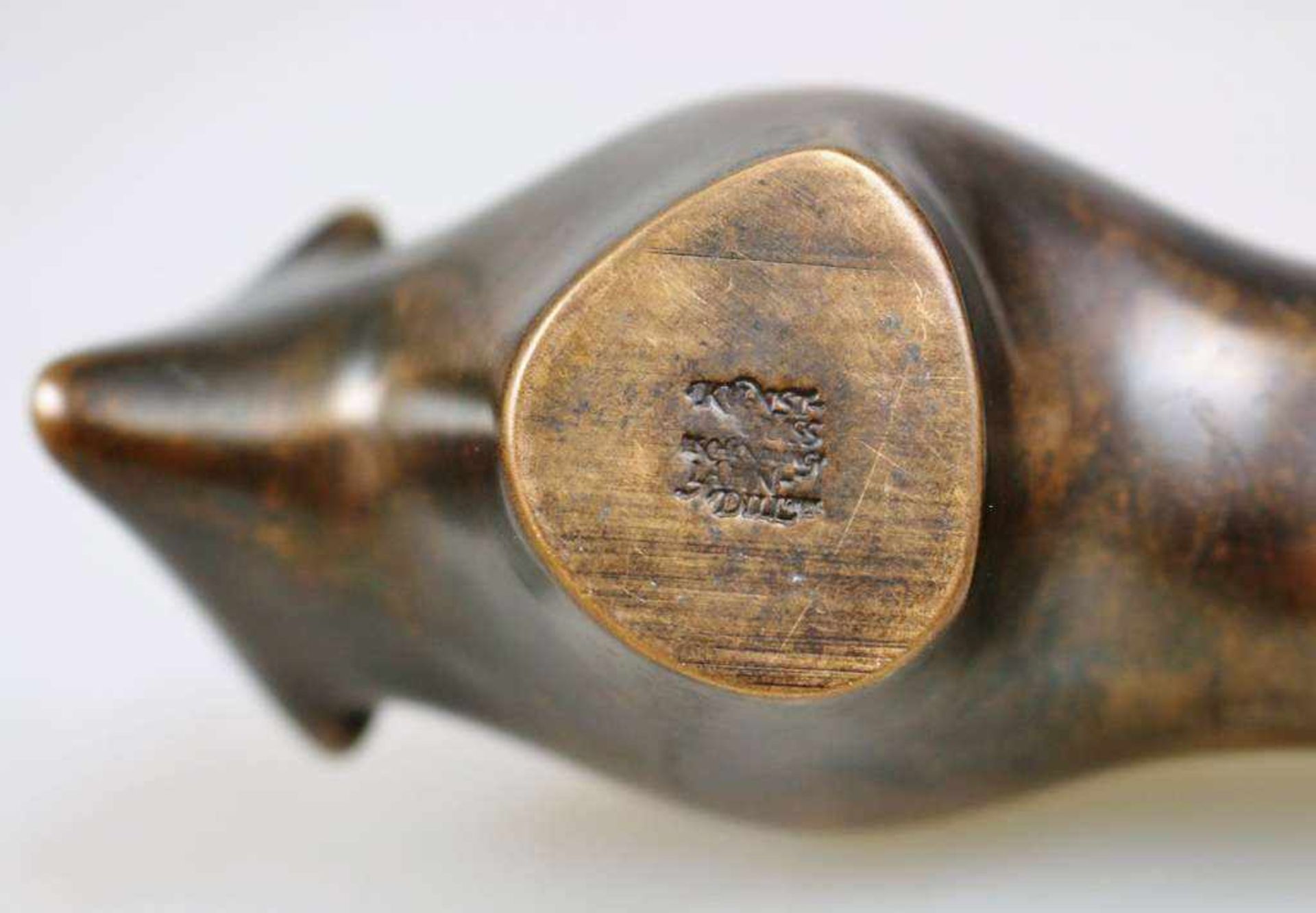 Bronzeskulptur Deus, Bulle. Stempel Gießerei Kunstguss Eschenburg Lahn-Dill GmbH, H: 8 cm. - Bild 3 aus 3