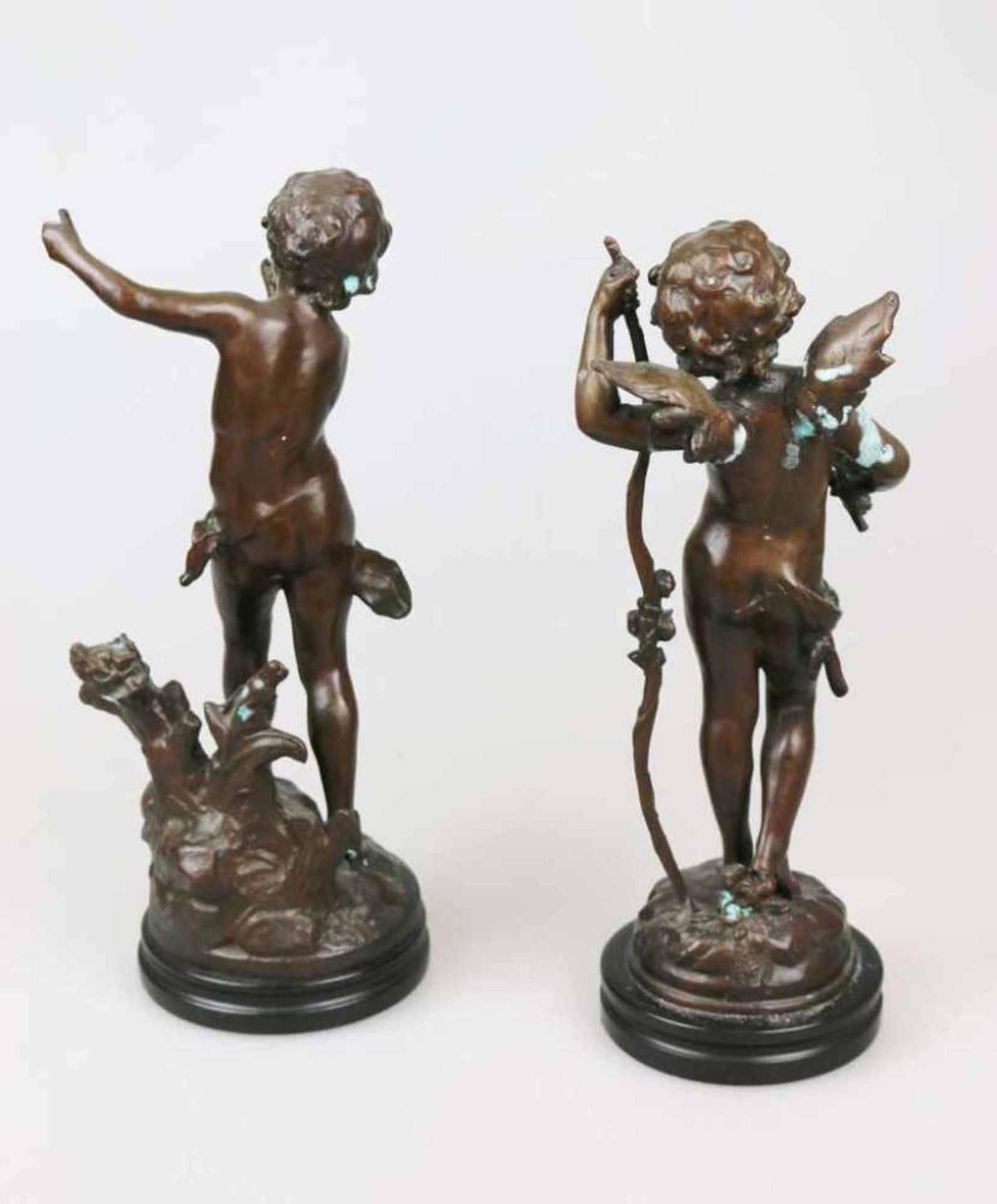 Nach Auguste MOREAU (1834-1917), zwei Figuren, "Knabe mit Vogel" und "Cupid mit Bogen", Bronze- - Bild 2 aus 4