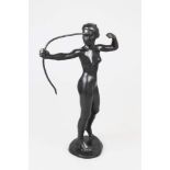 Theodor EICHLER (1868-1946), Bronze dunkel patiniert, ohne Signatur, Frauenakt mit Bogen (Diana), H.