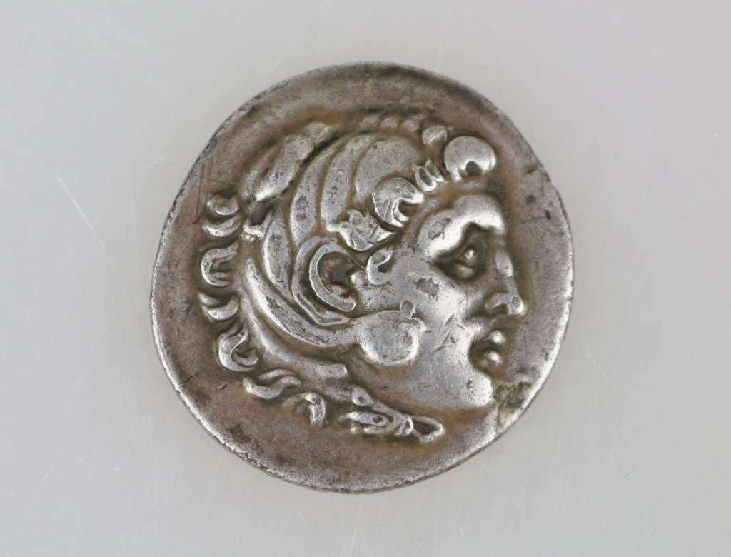 Tetradrachme, Avers: Alexander III. der Große, 336-323 v. Chr., Revers: Kopf des Herakles,