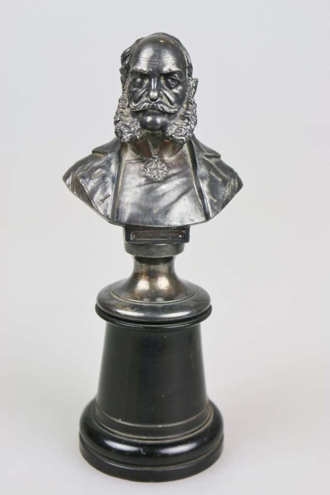 Kaiser Wilhelm I., wohl Régule, bronziert, Kopf und Schulter Büste mit angelegtem Orden Pour le