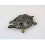 Schildkröte, Indien, Metall, 20. Jh. L. 15 cm.