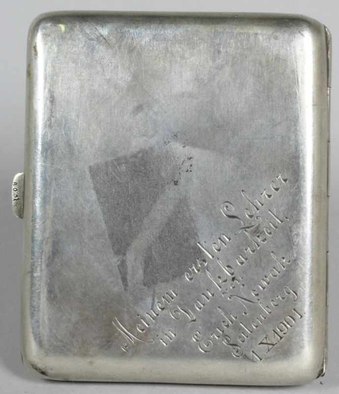 Zigaretten-Etui, dt., um 1900, Silber 800, rechteckig, scharnierter Deckel mit graviertem Monogramm, - Image 3 of 4