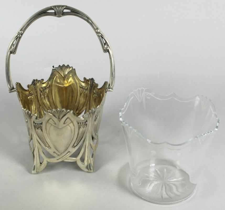 Jugendstil Henkelschale, dt., Silber 800, vierfüßge Halterung, teilweise durchbrochen gearbeitet, - Image 2 of 5